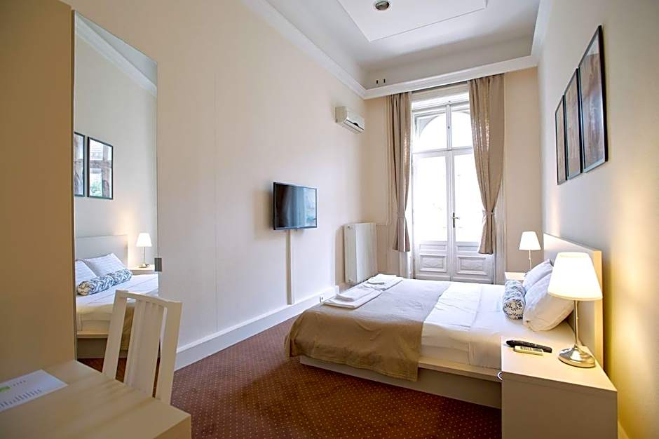 Andrassy Thai Hotel