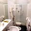 Le Petit Hotel