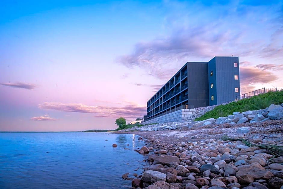 Terrace Bay Hotel