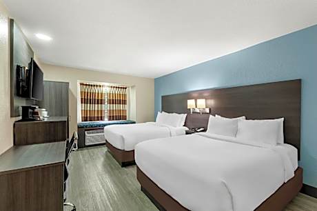 2 Queen Beds