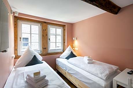 Twin Room with Private Bathroom
