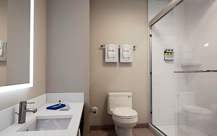 Holiday Inn Express & Suites - Hawaiian Gardens By IHG
