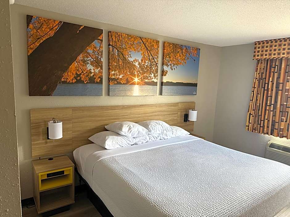 Days Inn by Wyndham Muncie -Ball State University
