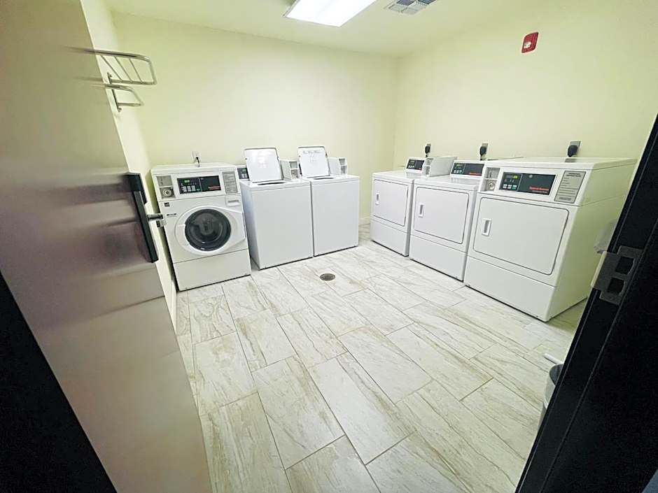 FairBridge Inn & Suites Cuero