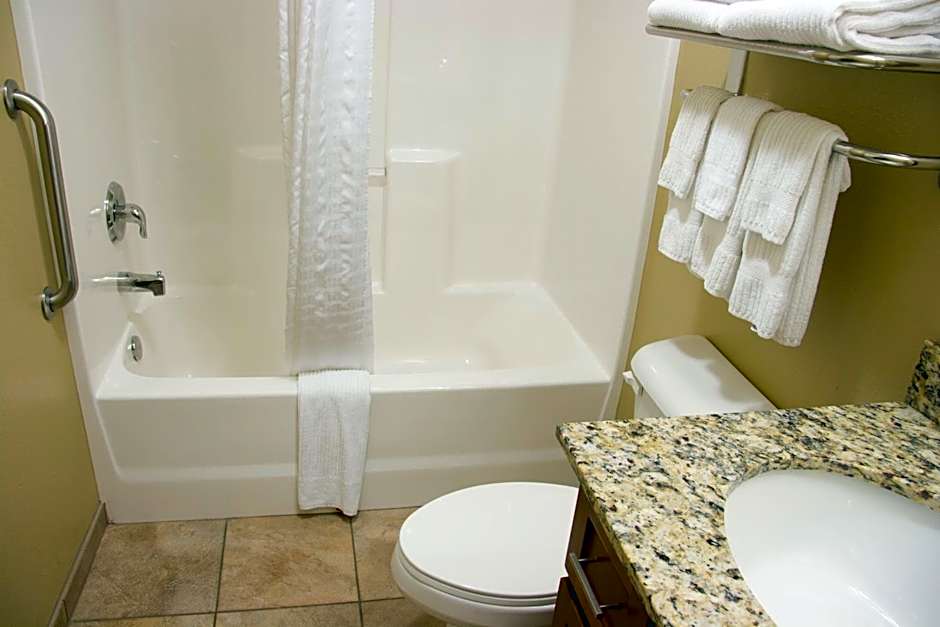 Candlewood Suites Champaign Urbana Univ Area Hotel By IHG