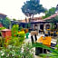 Nikikot Hotel & Hostel