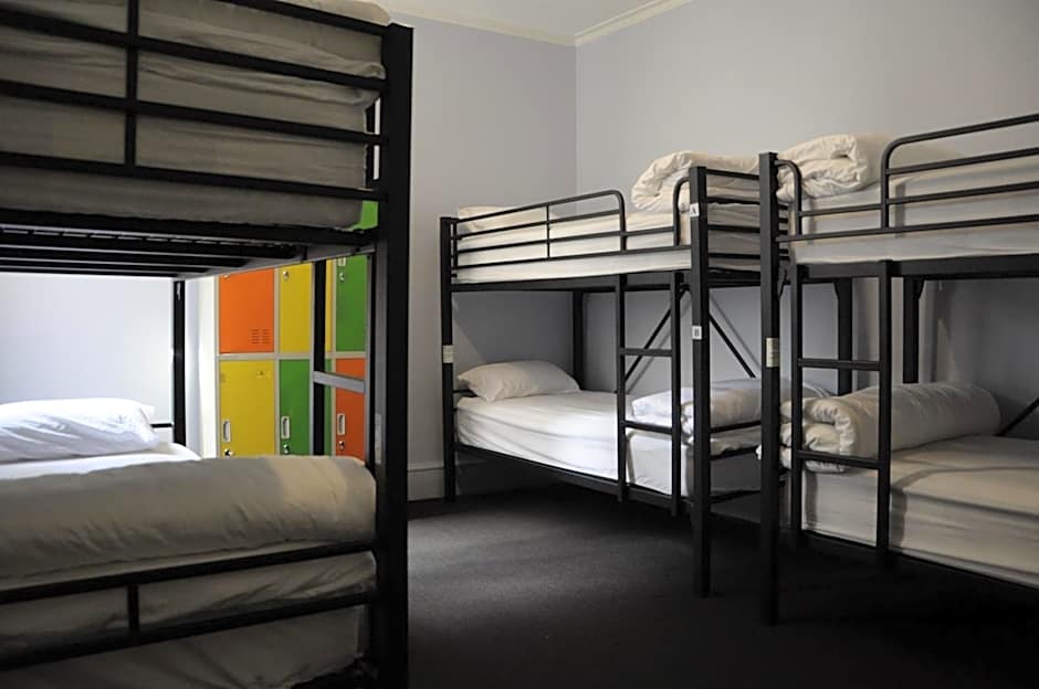 Backpackers Imperial Hotel