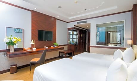 Oriental Suite with Twin Beds and River View 