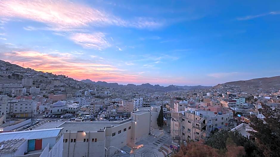 Sharah Mountains Hotel