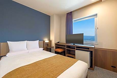 Standard Double Room with Small Double Bed (1 Bed)- Smoking