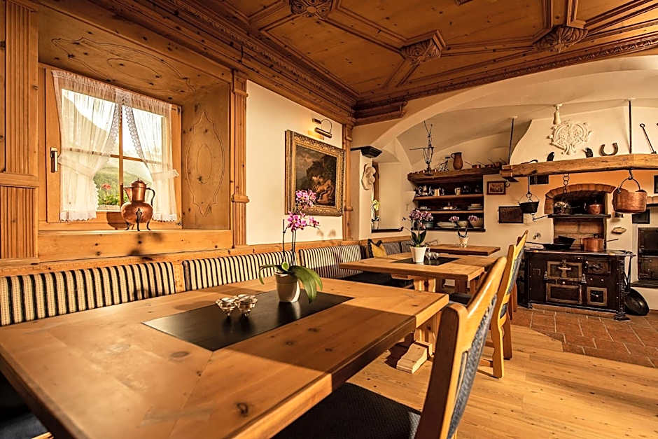 Relais & Châteaux Schlosshotel Chastè - Scuol Tarasp