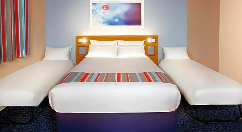 Travelodge Woking Central