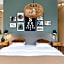Eye Hotel