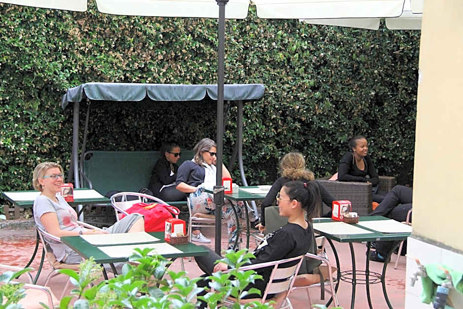 Hotel Bogart