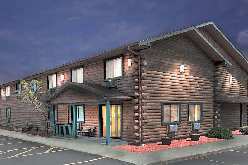 Super 8 by Wyndham Ticonderoga