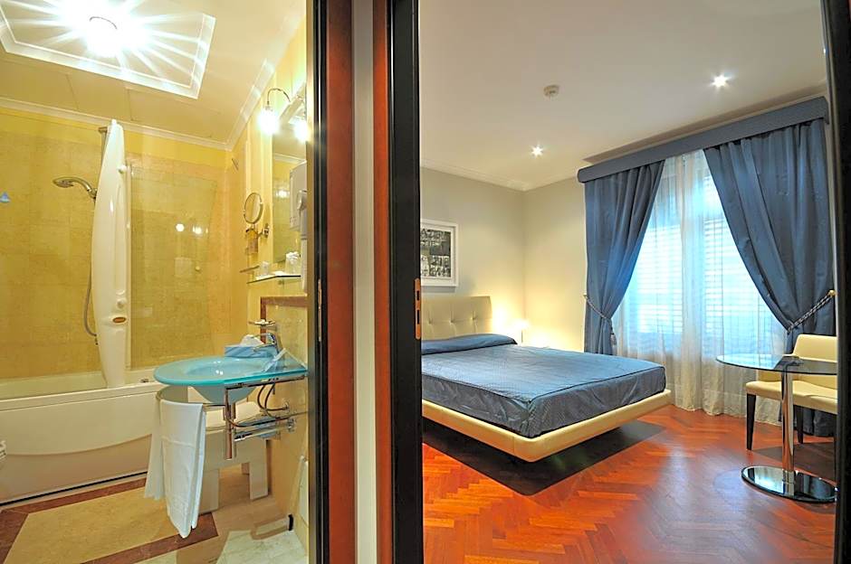 Photo 1 of 8 of Suite