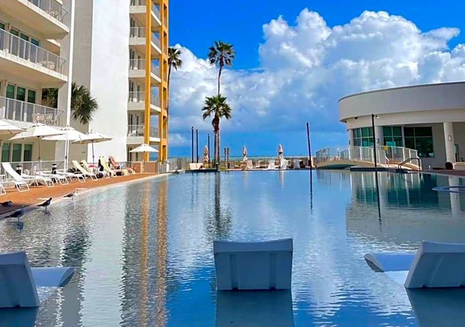 Photo 1 of 50 of Peninsula Island Resort & Spa