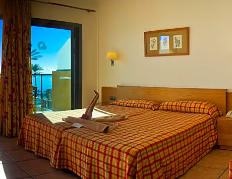 DOUBLE SINGLE USE SEA VIEW