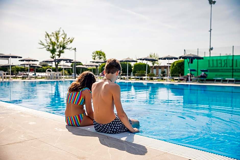 Hotel Baya - in centro, sul mare