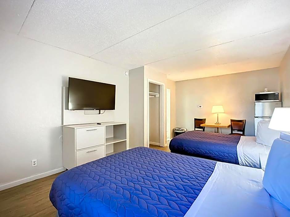 Photo 1 of 4 of 2 Double Beds, Nonsmoking
