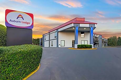 Auburn Lodge near University