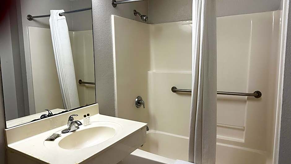 Super Inn and Suites Philadelphia