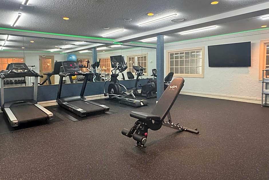 Chateau Hotel and Conference Center