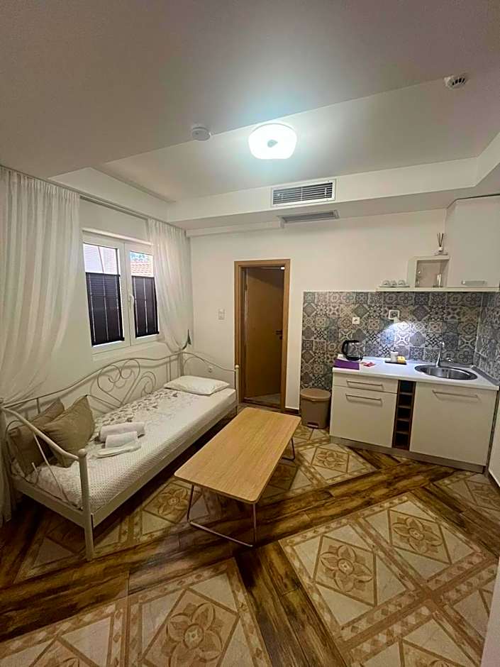 Apartments & rooms - TIANIS - Self check-in