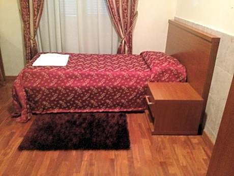 Single Room with Private Bathroom