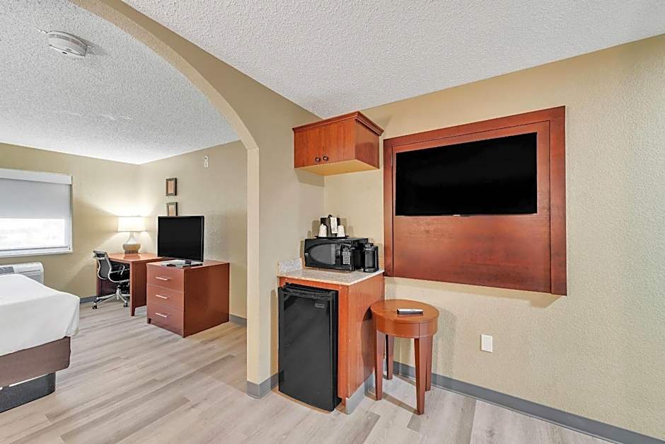 Comfort Suites Lakewood - Denver