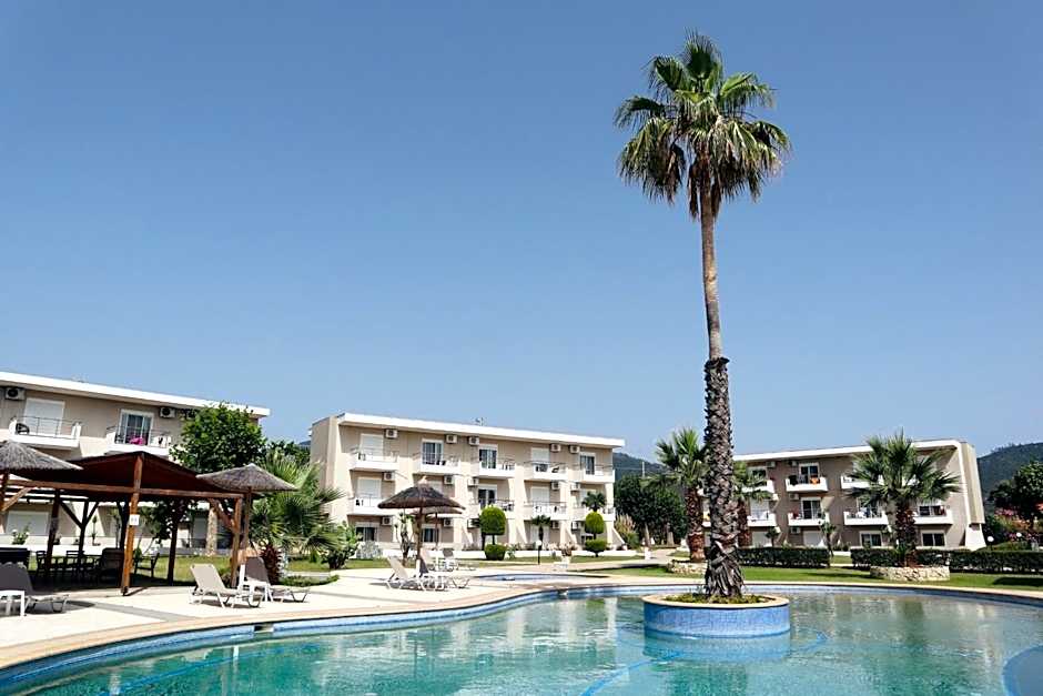 Hotel Sarti Beach