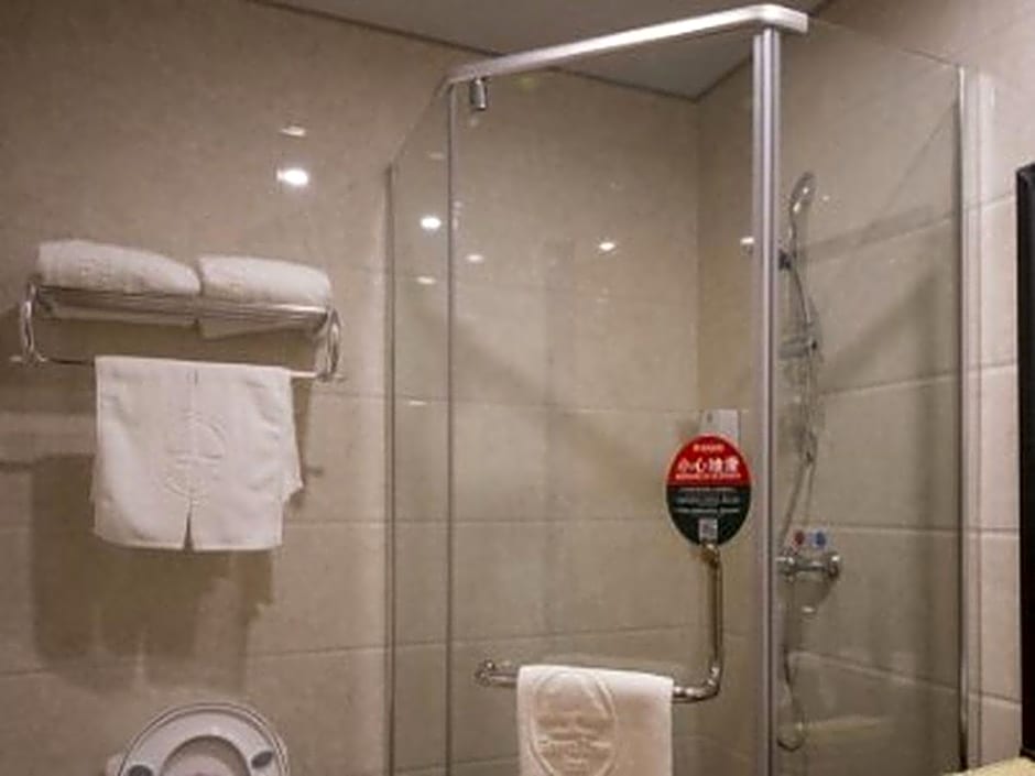 GreenTree Inn ShanDong Zaozhuang Tengzhou Xueyuan East Road Guiheyuan Business Hotel