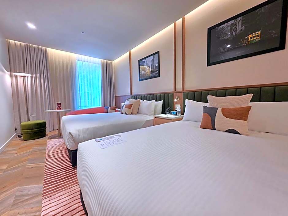 Amora Hotel Riverwalk