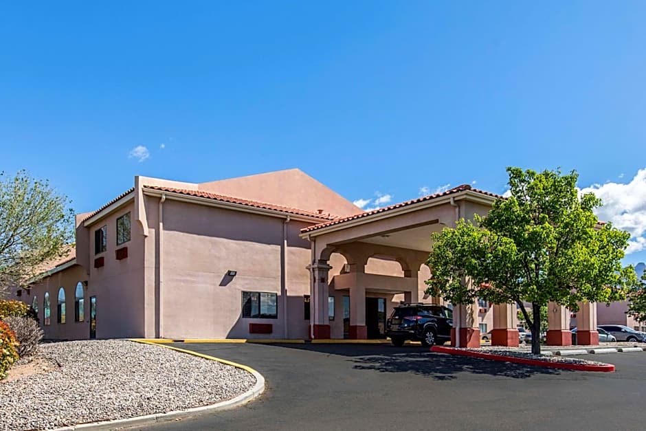Quality Inn & Suites Albuquerque North near Balloon Fiesta Park