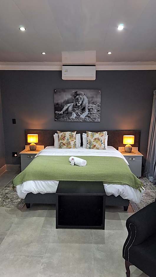 Lion Lodge