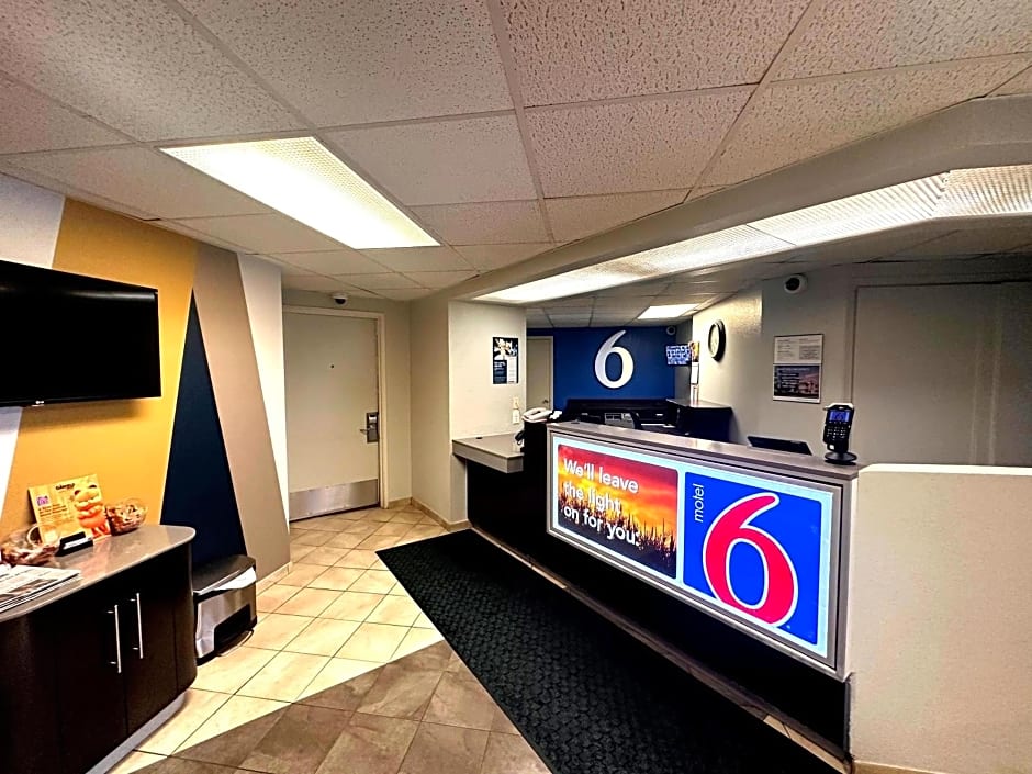 Motel 6-Duluth, MN