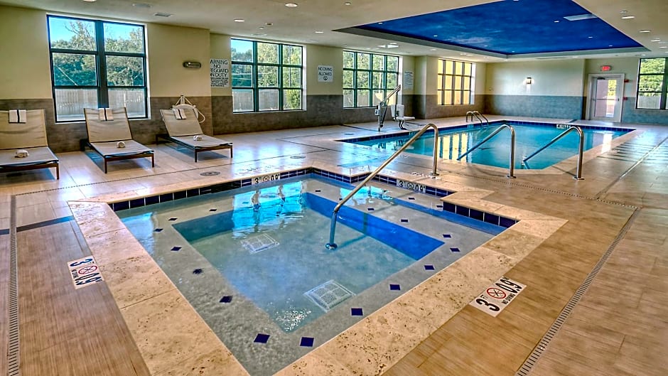 Holiday Inn & Suites Tupelo North By IHG