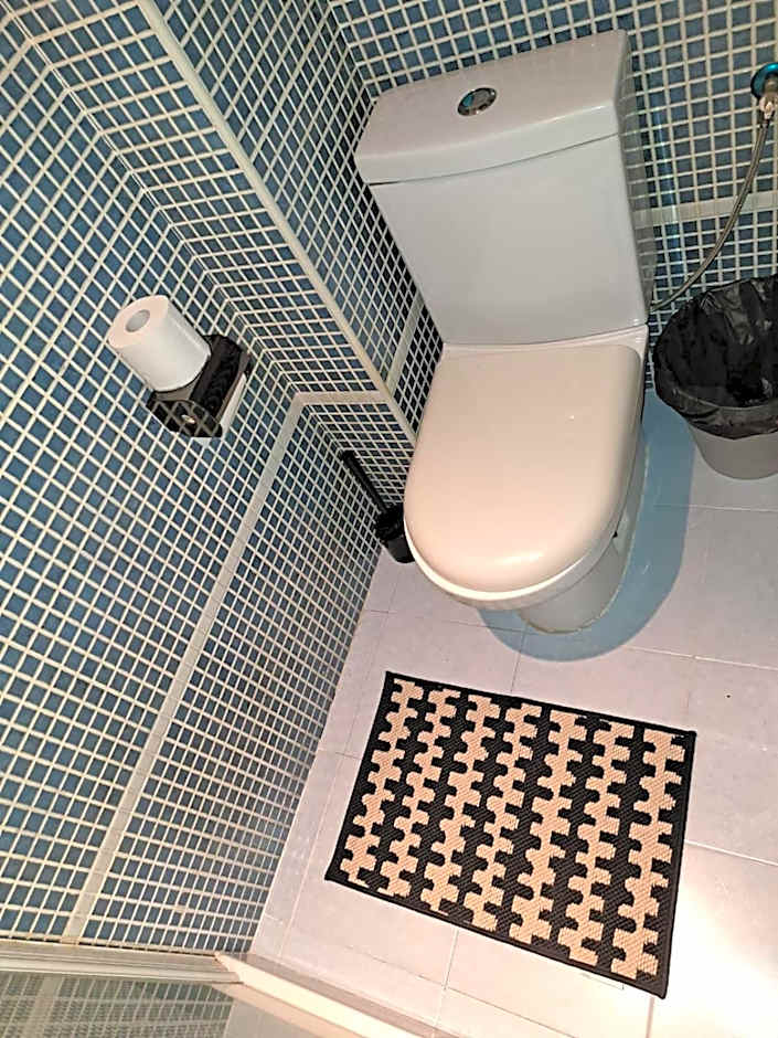 LIAM STUDIO IN SEVILLA CENTRIC