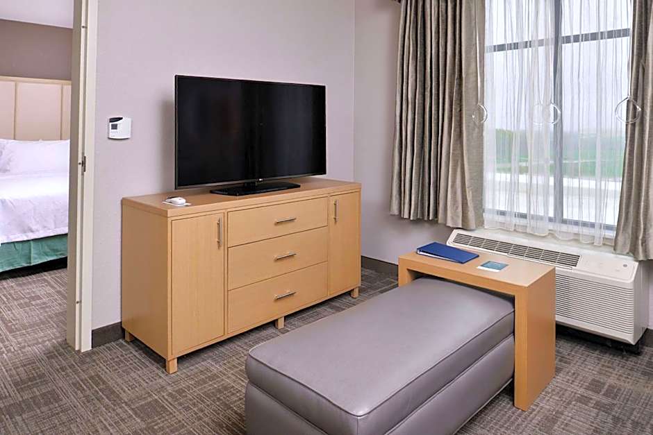 Homewood Suites By Hilton Des Moines Airport