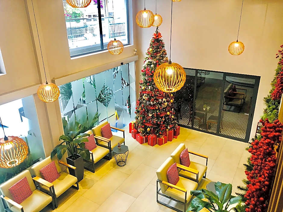 Royal Dragon Boutique Hotel