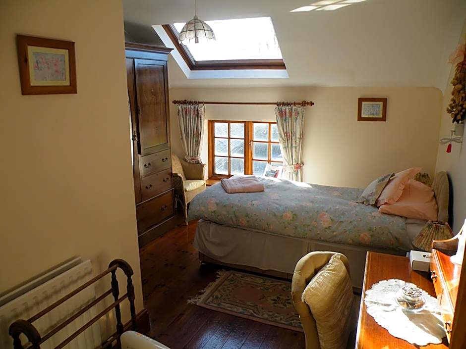 Burton Farmhouse
