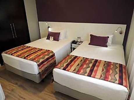 2 Single Beds, Suite, Nonsmoking