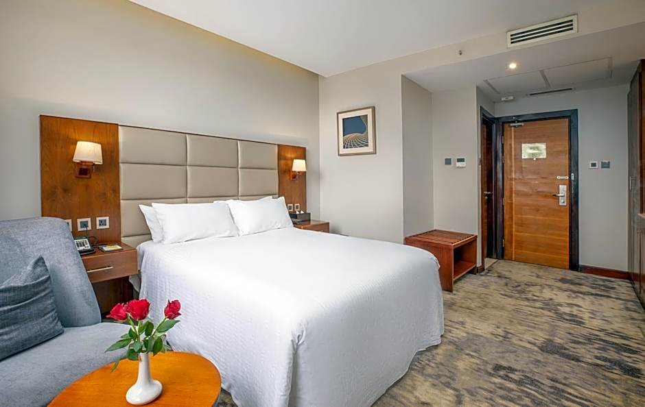 Golden Tulip Canaan Kampala