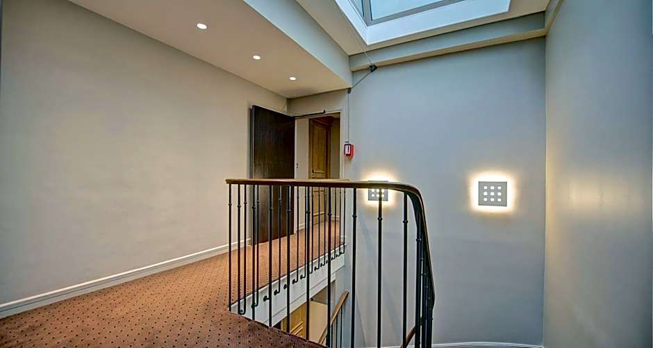 Hotel Du Midi Paris Montparnasse