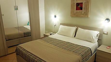 Queen Room with Balcony