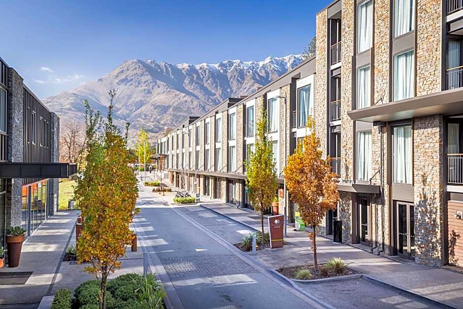 DoubleTree By Hilton Queenstown