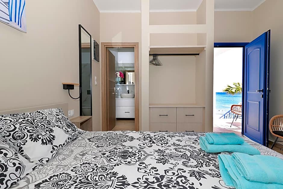 Niko's Beach Suites Νο2