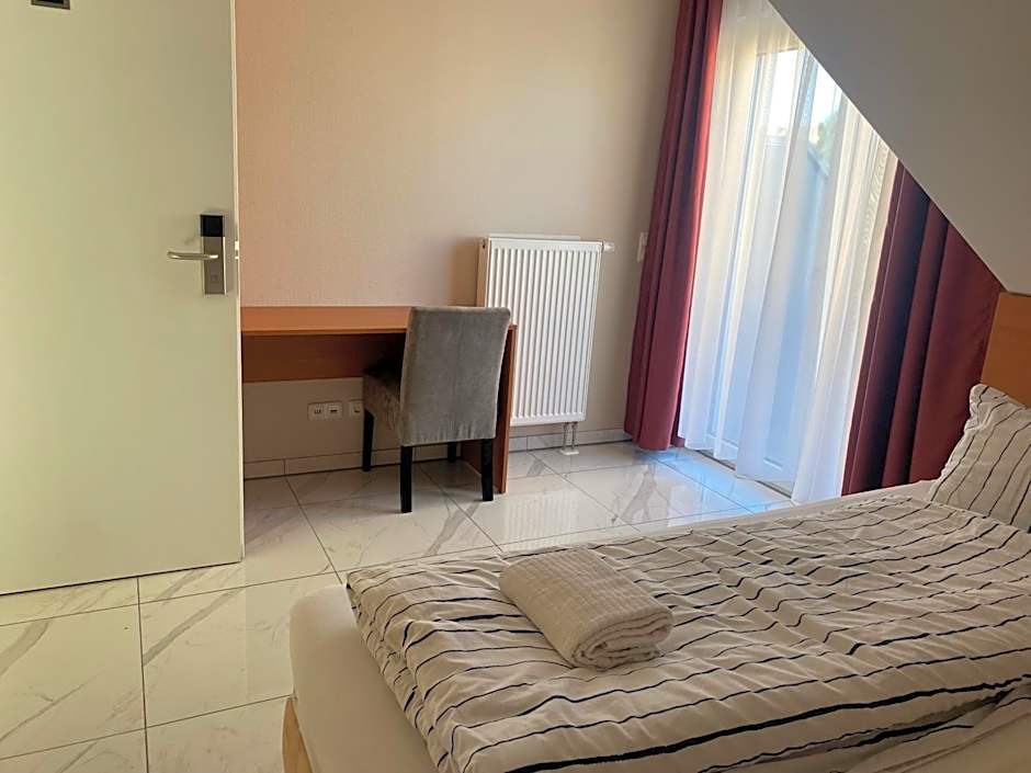 Hotel Emiliana am Bahnhof