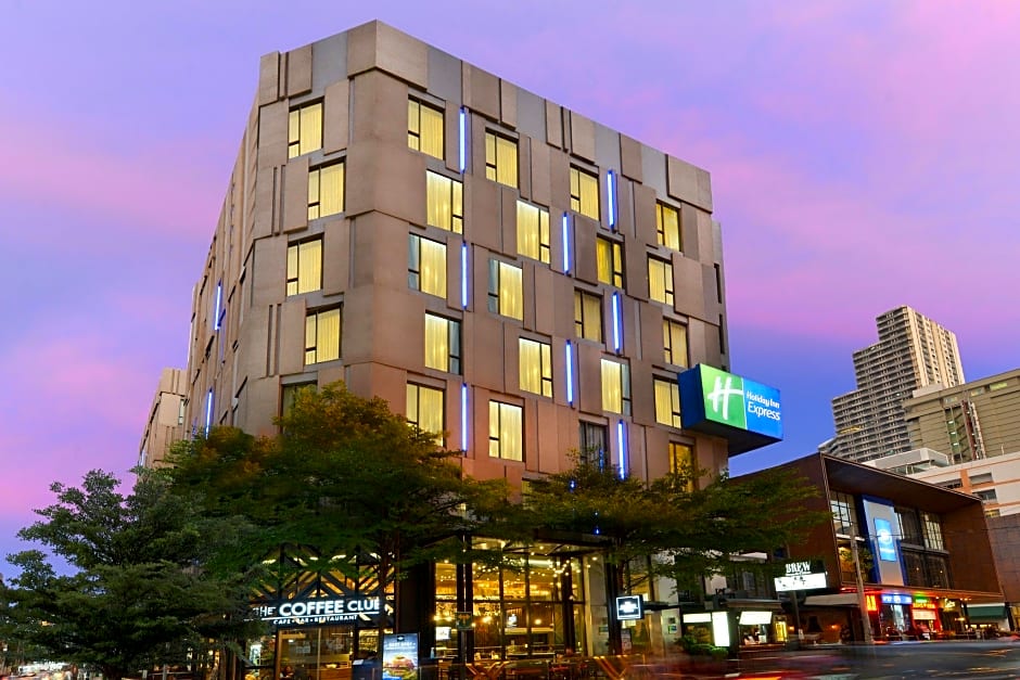 Holiday Inn Express Bangkok Sukhumvit 11 - Free Breakfast By IHG