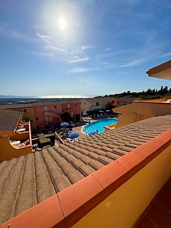 One-Bedroom Apartment with Balcony